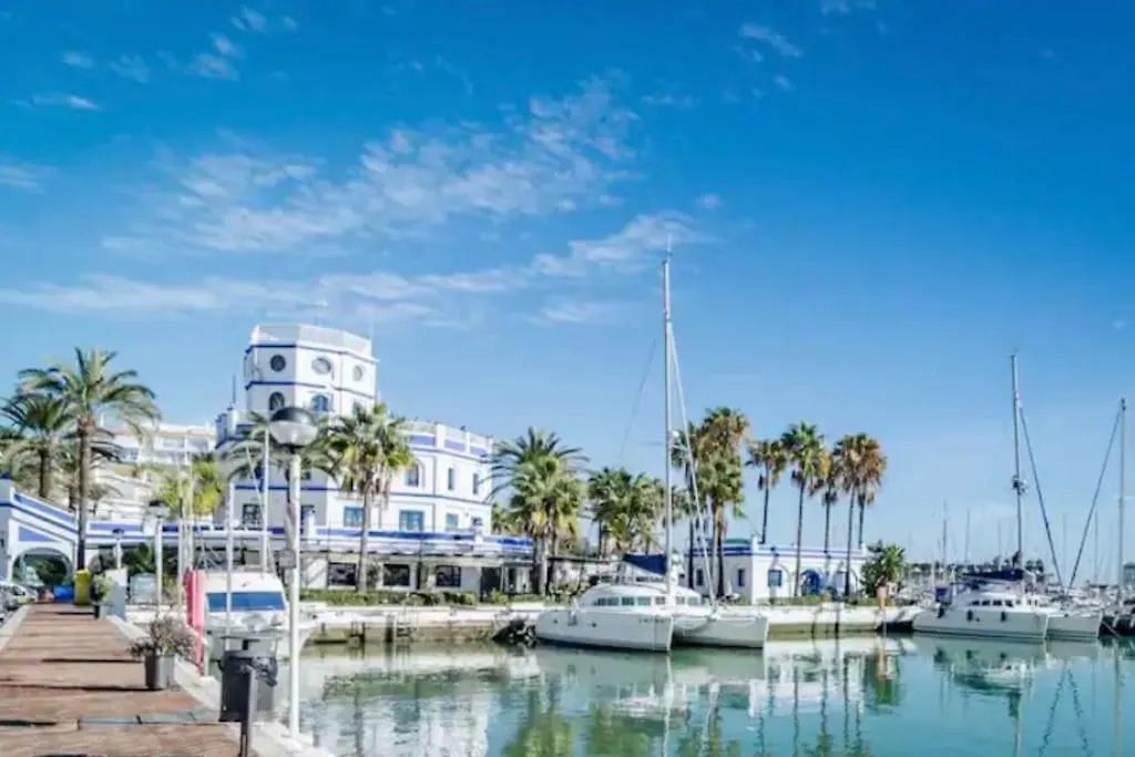 Lovely 1 Bedroom Apartment With Sea Views And Pool Estepona España