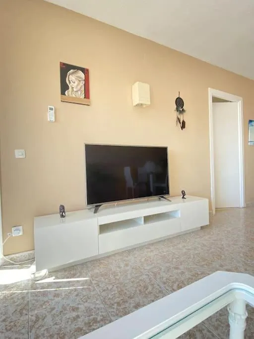 Lovely 1 Bedroom Apartment With Sea Views And Pool Estepona